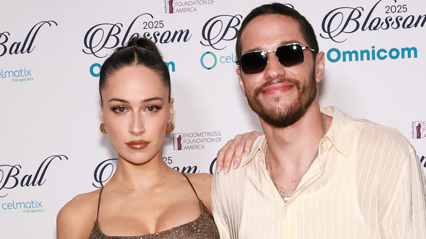 NEW YORK, NEW YORK - MAY 15: (L-R) Elsie Hewitt and Pete Davidson attend the 13th Annual Blossom Ball at The Pierre Hotel on May 15, 2025 in New York City.