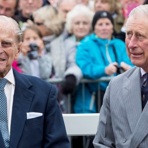 POUNDBURY, ENGLAND - OCTOBER 27:  Queen Elizabeth II and Prince Philip, Duke of Edinburgh with Prince Charles, Prince of Wales and Camilla, Duchess of Cornwall attend the unveiling of a statue of Queen Elizabeth The Queen Mother during a visit to Poundbury on October 27, 2016 in Poundbury, Dorset.